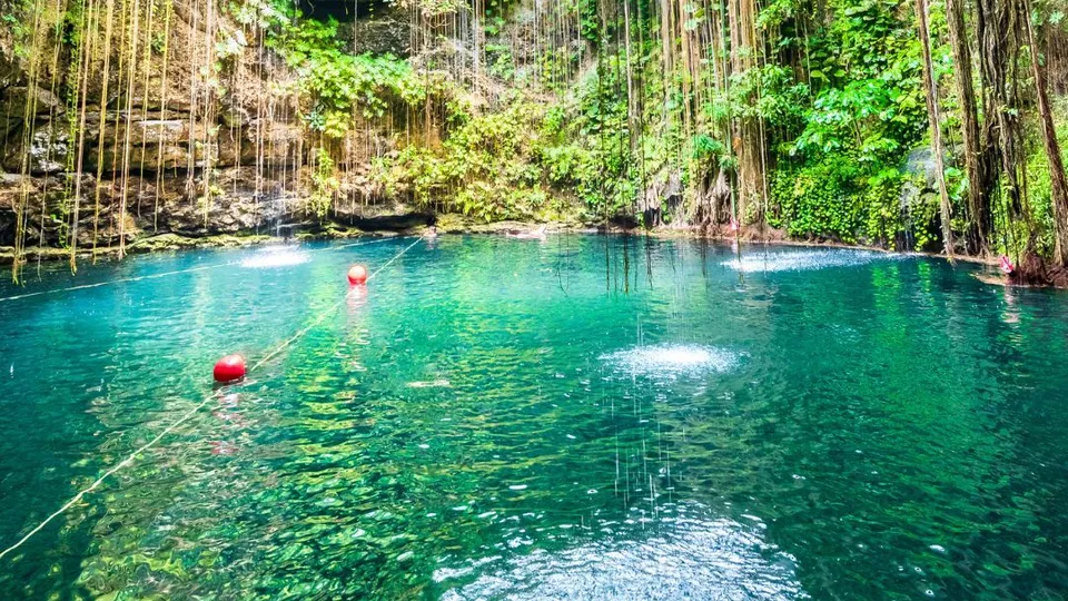 Cenote in Messico
